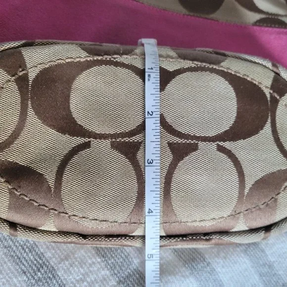 Coach Signature Rugby Stripe - Picture 11 of 16